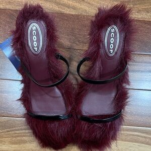 Scoop Burgundy Furry Women's Sandals